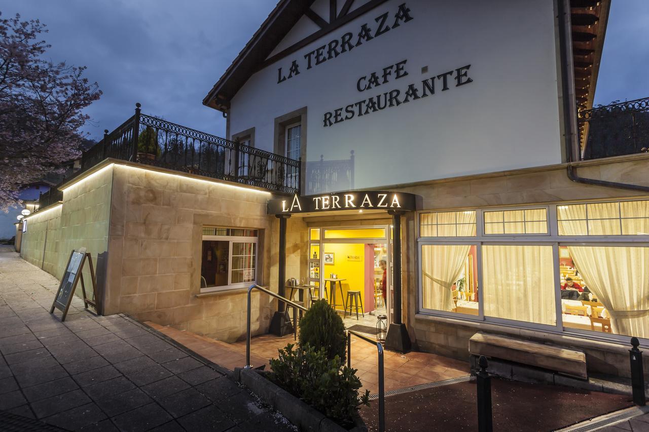 Hotel La Terraza De Puente Viesgo Buitenkant foto